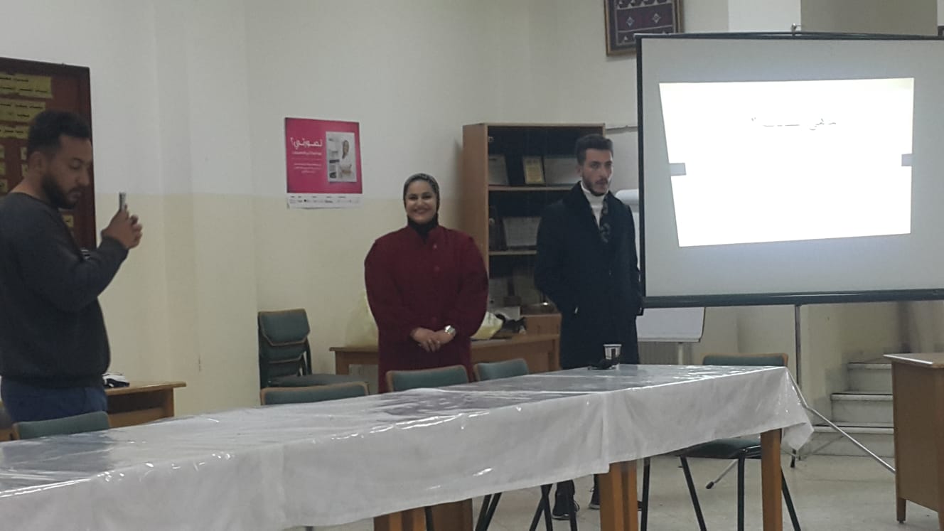 جلسة نقاشية ضمن مبادرة تقييم واقع المراكز الصحية الشاملة  في محافظة مادبا