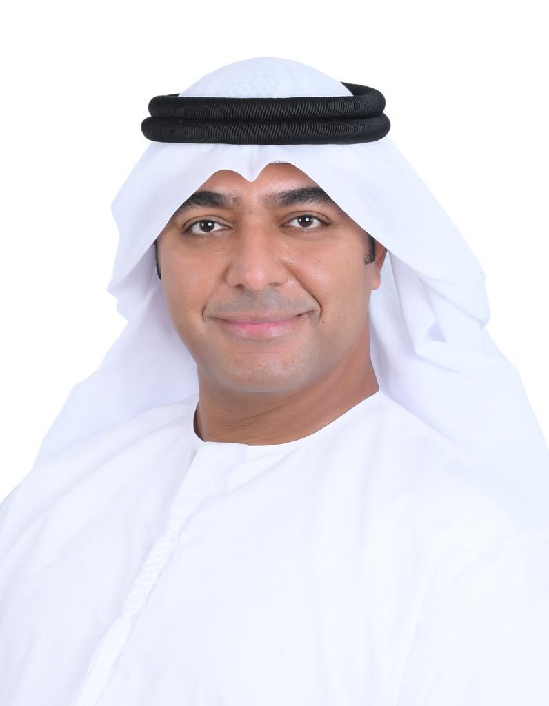 تریندز یمنح سعادة مقصود كروز الرئاسة  الفخریة للمجلس العلمي والأكادیمي