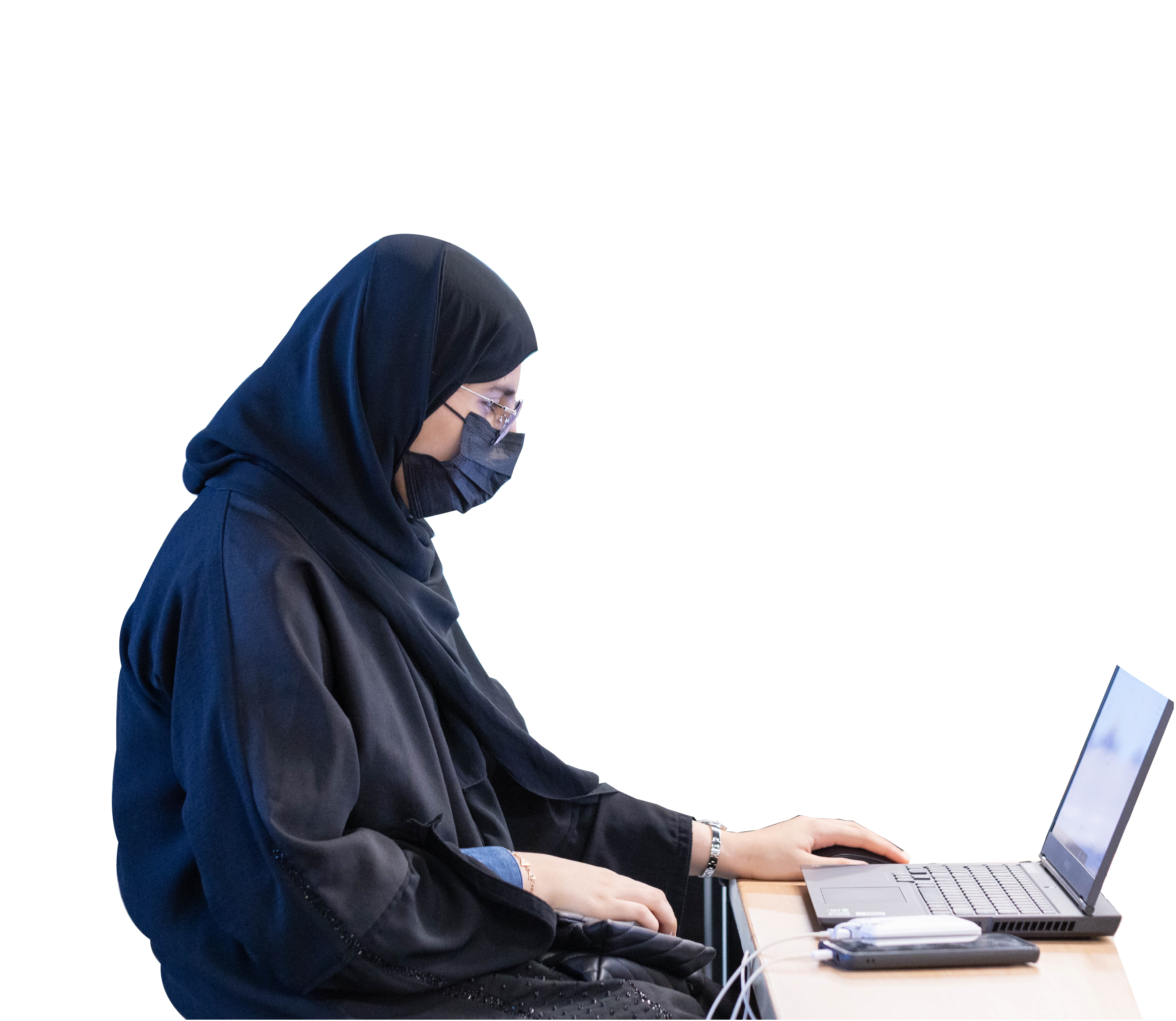 ربع قرن تتبنى 120 طفلاً ويافعاً وشاباً لتمكينهم في مجال الإبداع الرقمي في برنامج مبرمج القرن