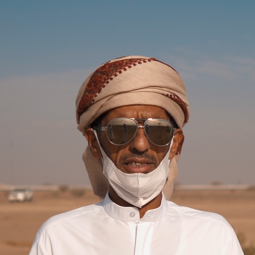 تتويج الفائزين بمزاينة الحقايق في مهرجان محمد بن زايد لسباق الهجن ومزاينة الإبل