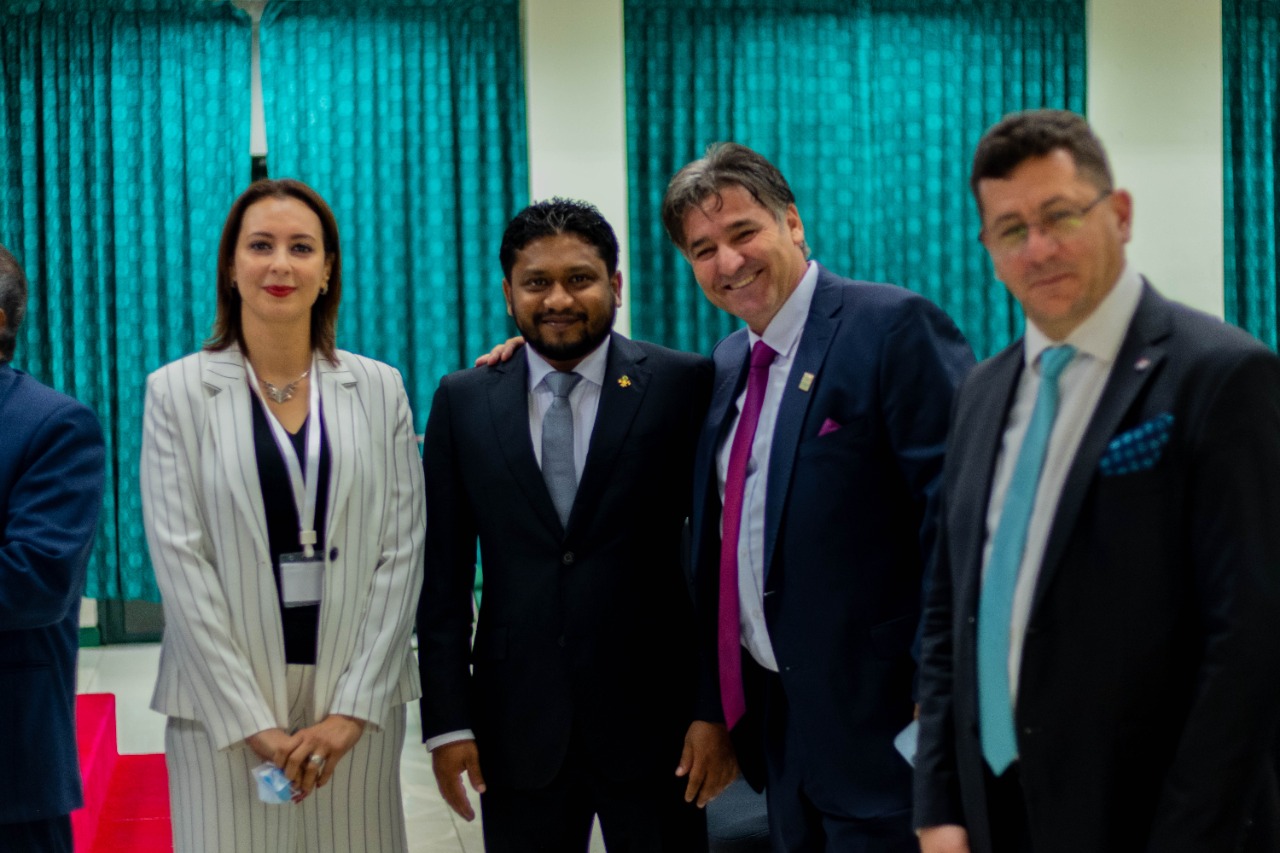 مركز ارض السلام للتنمية وحقوق الإنسان ينظم مؤتمر السلم العالمي الخامس في العاصمة المالديفية ماليه 