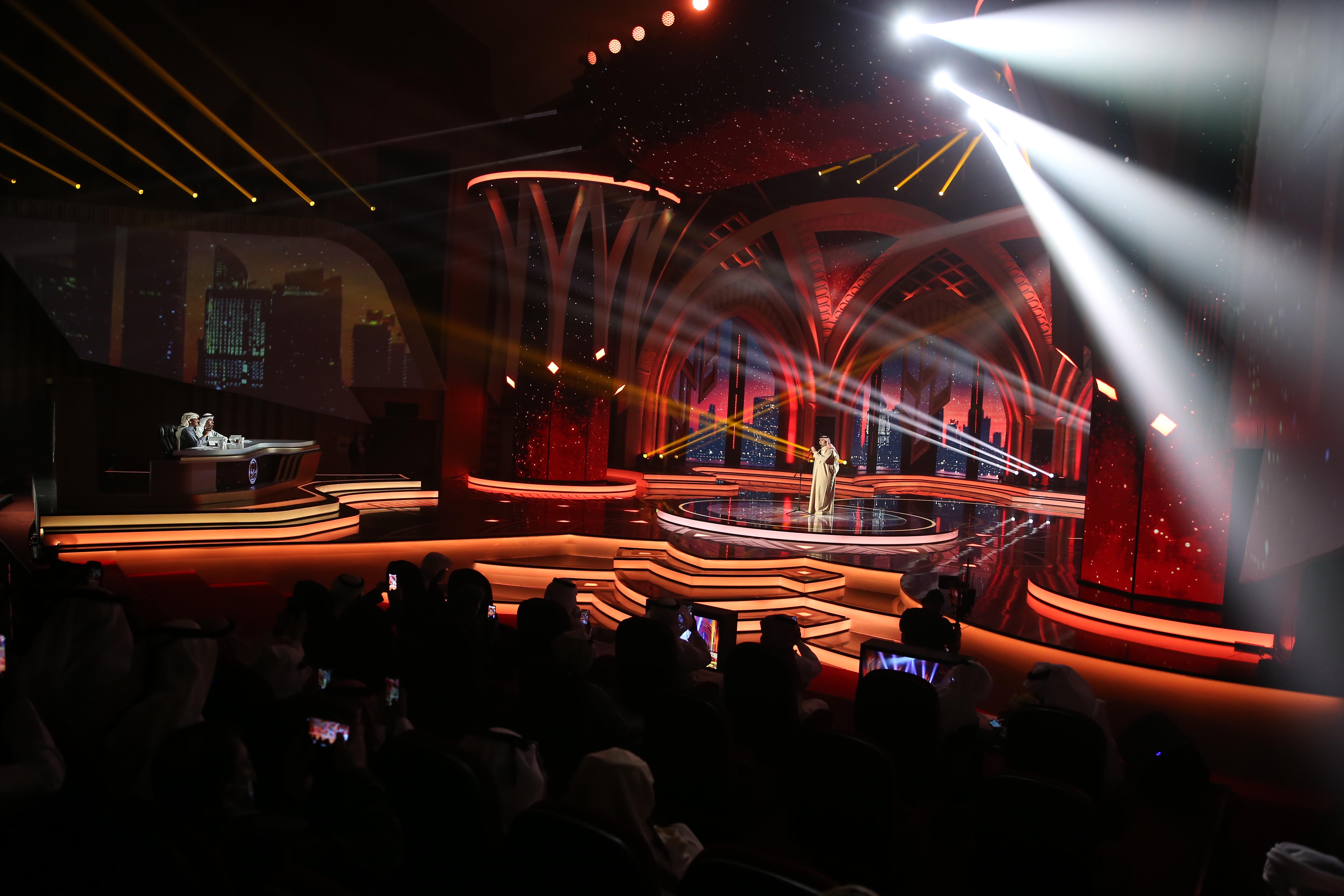 شاعر المليون .. قوافي الشعر النبطي ترسوا على شاطئ الراحة بعاصمة الإبداع أبوظبي