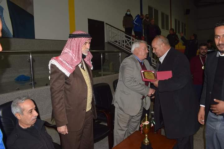 فريق نادي شباب لب الرياضي يتأهل إلى النهائي في كرة القدم (صور)