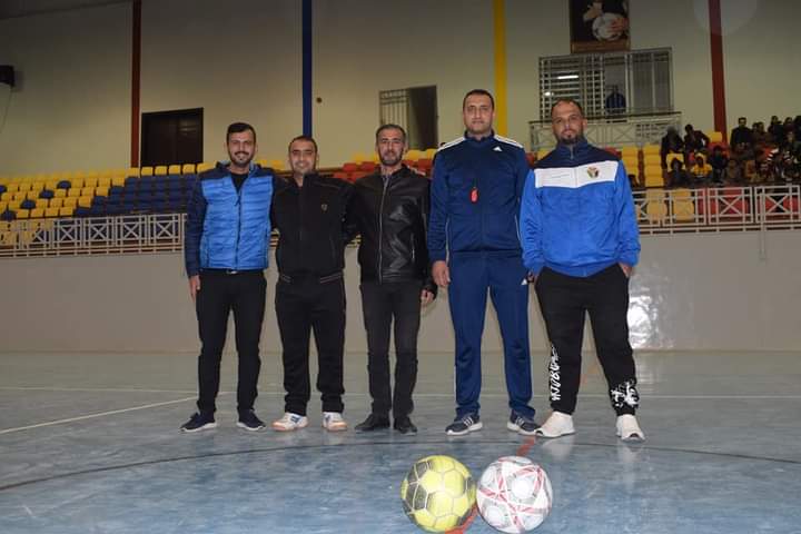 فريق نادي شباب لب الرياضي يتأهل إلى النهائي في كرة القدم (صور)