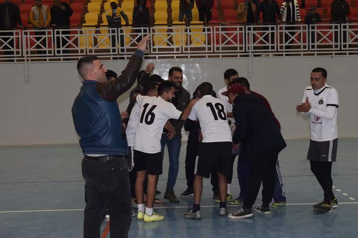 فريق نادي شباب لب الرياضي يتأهل إلى النهائي في كرة القدم (صور)