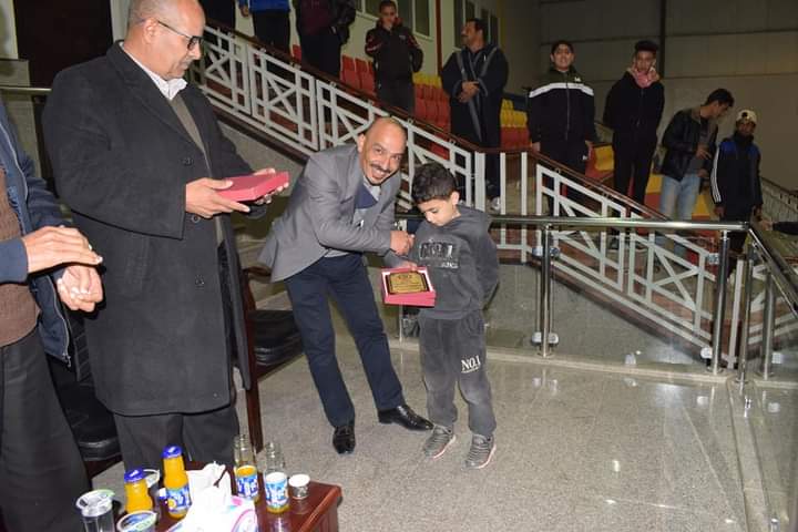 فريق نادي شباب لب الرياضي يتأهل إلى النهائي في كرة القدم (صور)