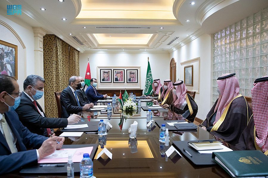 سمو وزير الخارجية السعودي يلتقي بنائب رئيس الوزراء وزير الخارجية وشؤون المغتربين الأردني