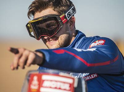 كانشيوس يحلّق بصدارة المرحلة 1ب فئة الدارجات رباعية العجلات في رالي داكار السعودية 2022 