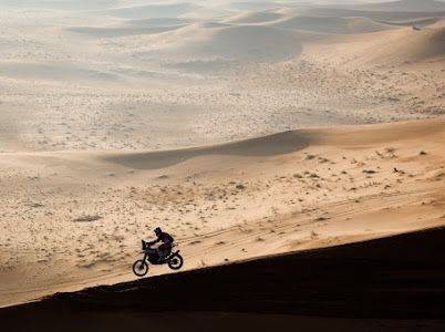 رودريغز يفوز بالمرحلة الثالثة لفئة الدرّاجات في رالي داكار السعودية 2022