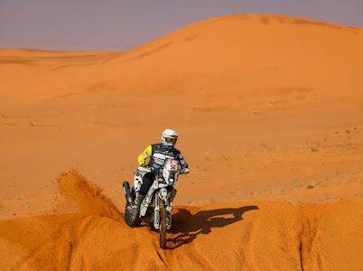 رودريغز يفوز بالمرحلة الثالثة لفئة الدرّاجات في رالي داكار السعودية 2022