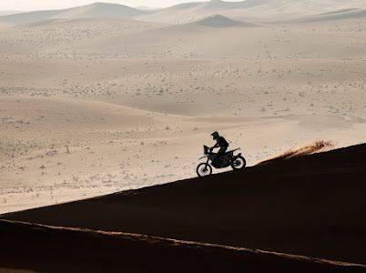 رودريغز يفوز بالمرحلة الثالثة لفئة الدرّاجات في رالي داكار السعودية 2022