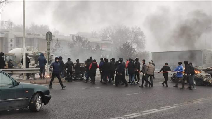 طوارئ في مدن كازخية إثر احتجاجات