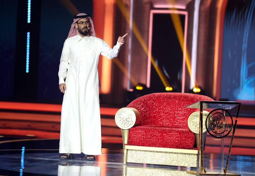 قصائد الشعر النبطي تنثر عبيرها في خامس أمسيات برنامج شاعر المليون