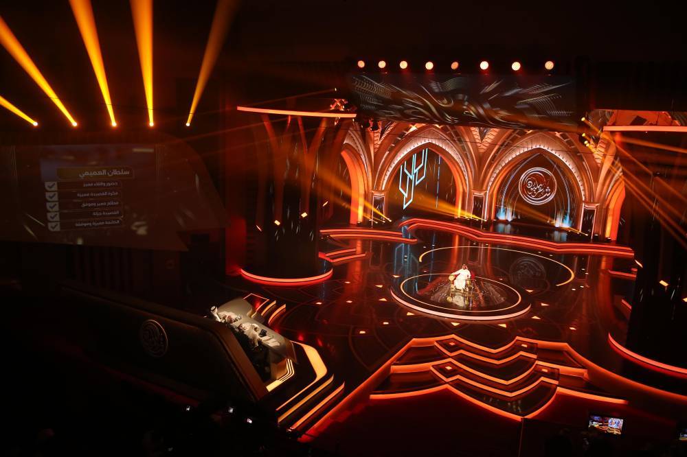 قصائد الشعر النبطي تنثر عبيرها في خامس أمسيات برنامج شاعر المليون