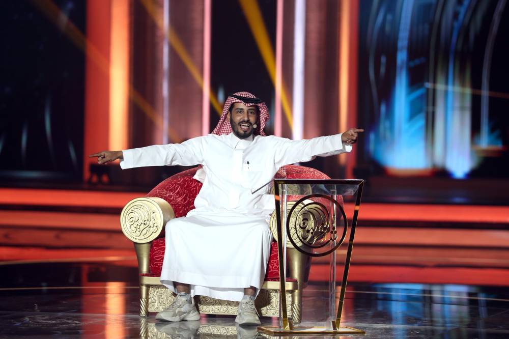 قصائد الشعر النبطي تنثر عبيرها في خامس أمسيات برنامج شاعر المليون