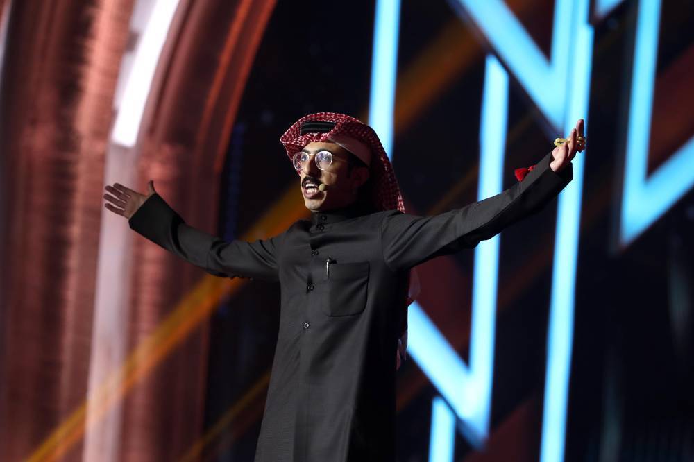 قصائد الشعر النبطي تنثر عبيرها في خامس أمسيات برنامج شاعر المليون