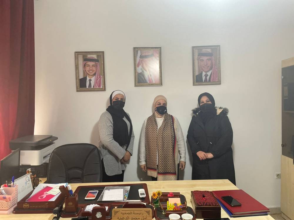 رئيسة الاتحاد النسائي الأردني العام تقوم بزيارة ميدانية لجمعية النشميات بطبربور 