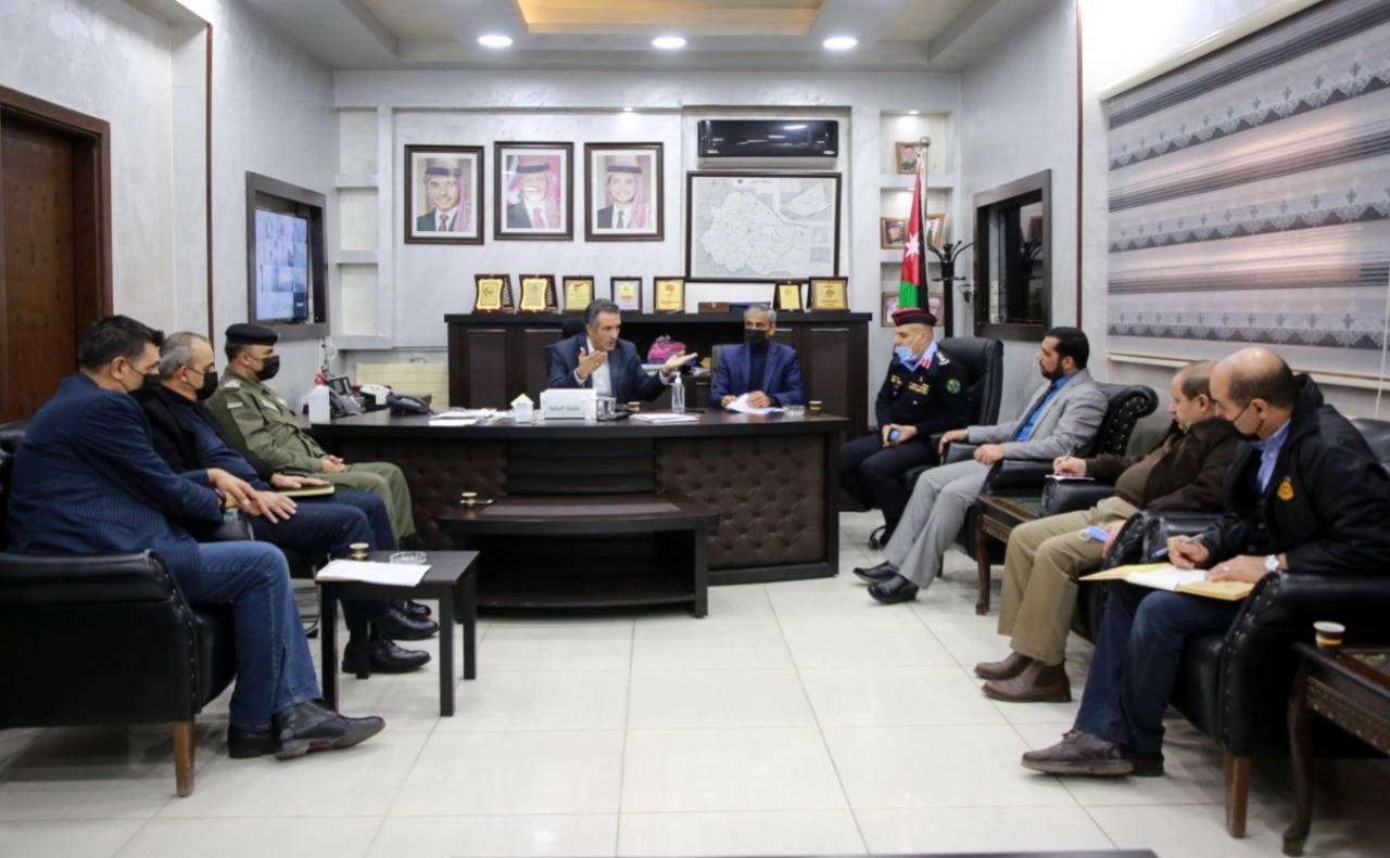 وزير السياحة والآثار يتفقد المواقع الأثرية في المفرق