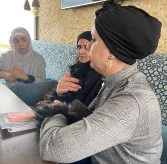 لانا القطان تستنهض همم الملهمات بالعودة والحنين إلى الطفولة في داخلهن