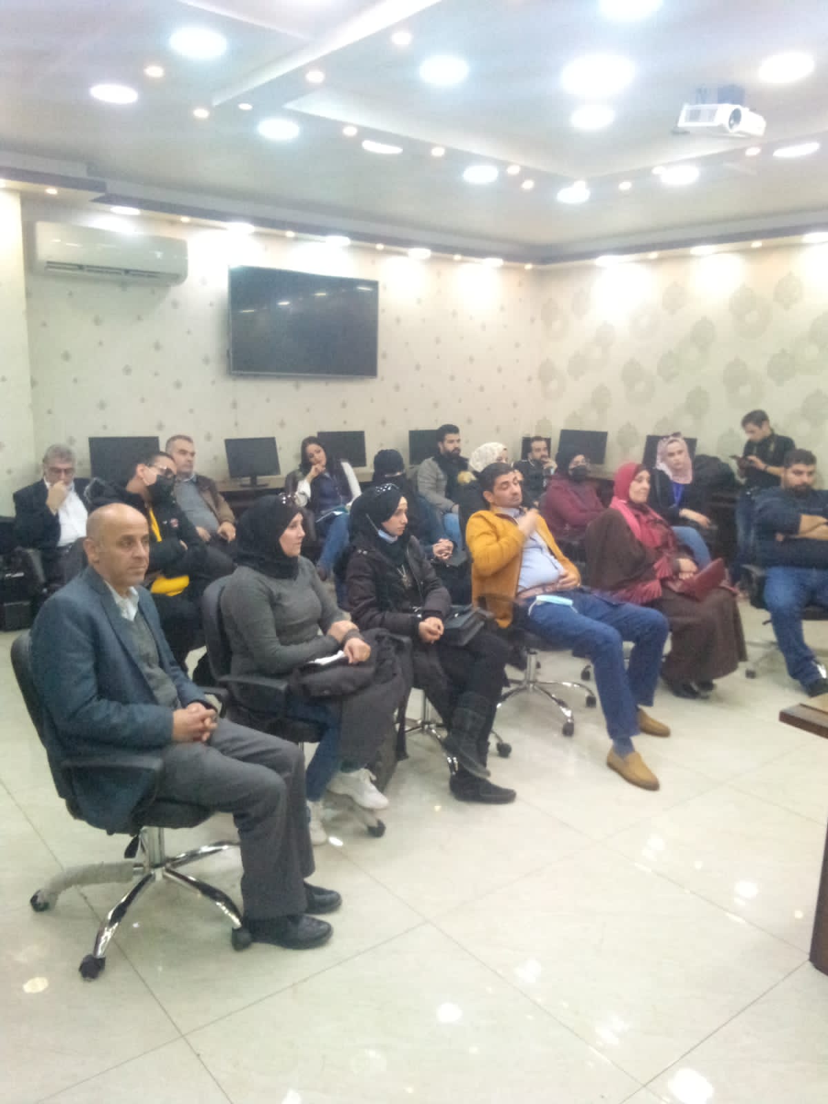 الاتحاد الوطني والقيصر للآداب والفنون ومؤسسة إربد أجمل يقيمان ندوة حول  مشاركة المرأة وتمكينها في الحياة السياسية
