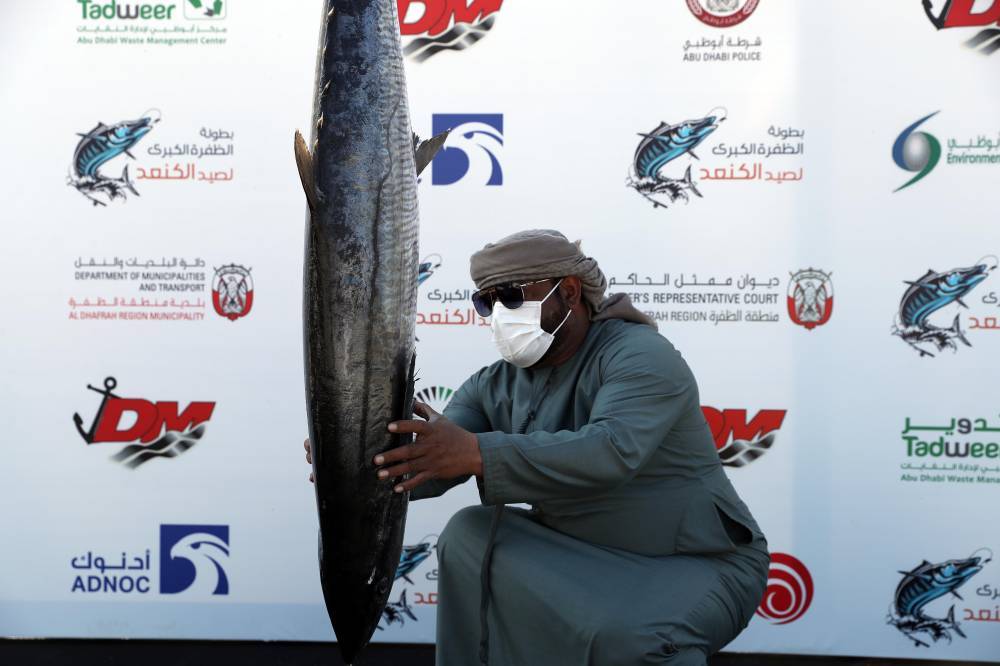 بطولة المغيرة ضمن بطولة الظفرة الكبرى لصيد الكنعد تسجل 434 مشارك