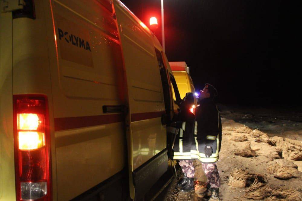 الحواتمه يتابع جهود البحث عن مركبة بداخلها شخص جرفتها السيول أمس في محافظة معان