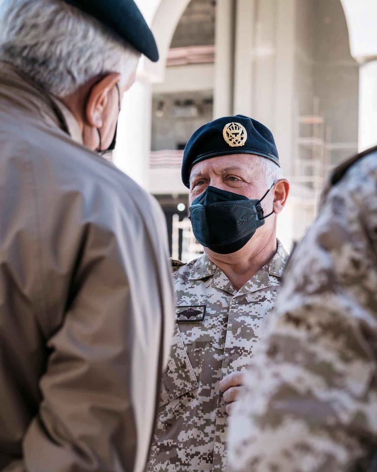 الملك يتفقد سير العمل في مشروع الموقع الجديد للقيادة العامة للقوات المسلحة الأردنية