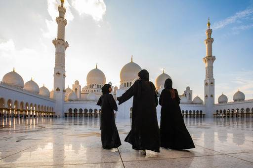 تسامح مجتمع الإمارات أحد الأسرار لنجاح الدولة كوجهة سياحية عالمية