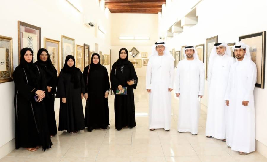 وفد من المجلس الاستشاري بالشارقة  في جولة ثقافیة لمھرجان الفنون الإسلامیة