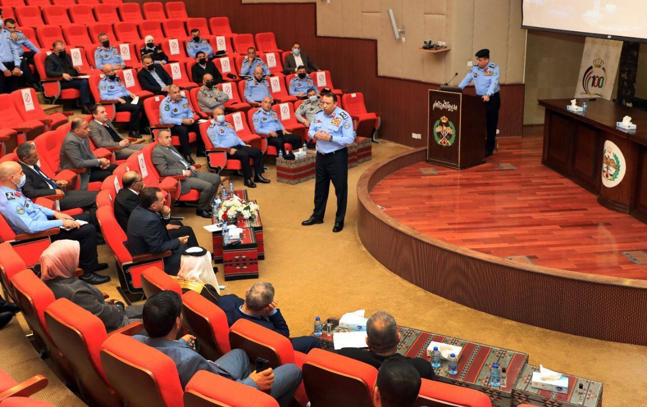 لجنة الحريات تُشيد بجهود الأمن العام في تطبيق القانون بعدالة وفقاً لمعايير حقوق الإنسان . 