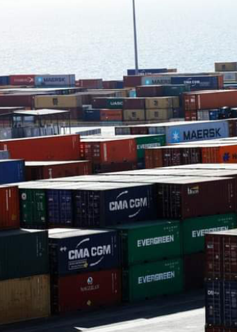 التخليص على البضائع وفقاً للرسوم الجمركية الجديدة بدءاً من اليوم