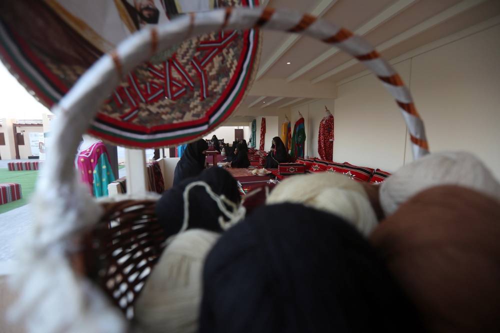 مسابقات مهرجان الظفرة بدورتها الخامسة عشرة تنطلق في مدينة زايد بمنطقة الظفرة