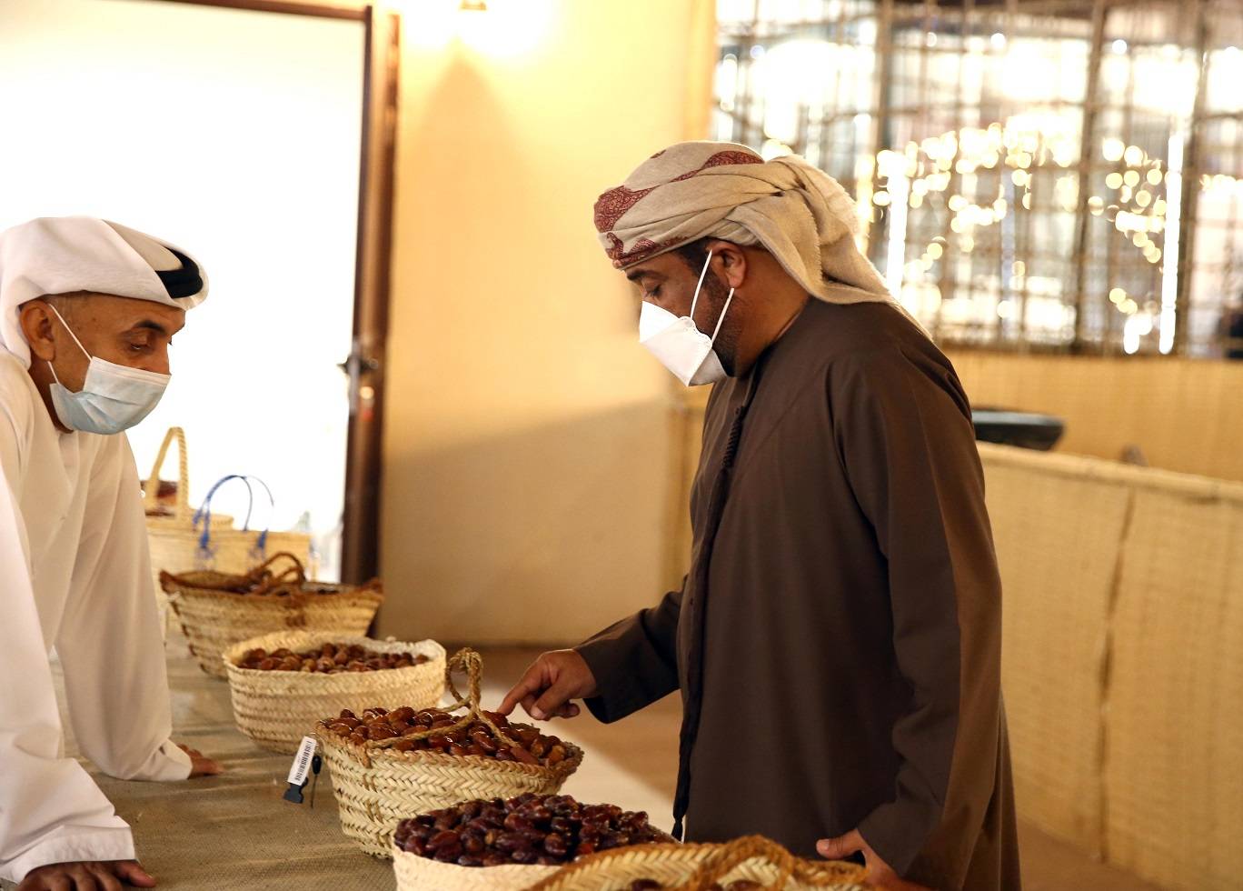 مهرجان الظفرة يواصل مسابقاته وفعالياته في مدينة زايد بمنطقة الظفرة