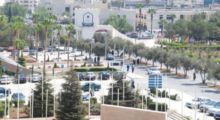 22423 طالبًا وطالبةً لا يستطيعون دخول الحرم الجامعي