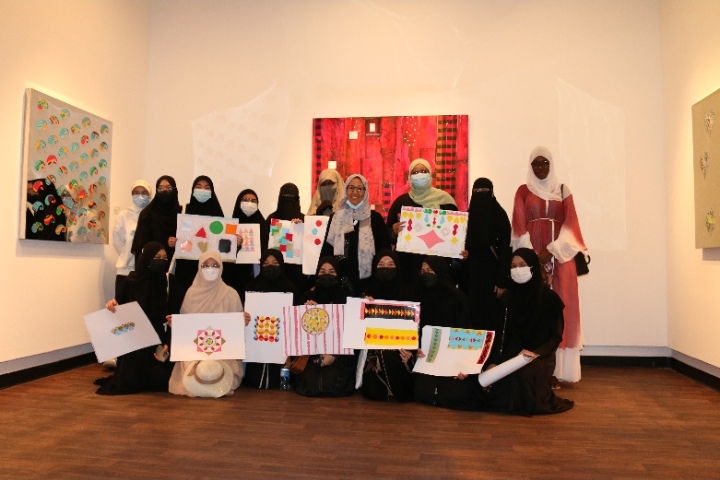 أنشطة تفاعلیة في مھرجان الفنون الإسلامیة  تدرجات