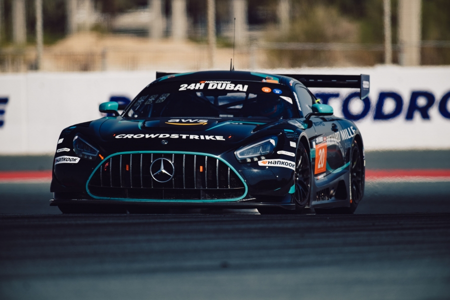    السائقة السعودية ريما الجفالي تسعى لمواصلة المشاركة في سباقات GT3 بعد صعود منصة التتويج في سباق دبي 24 ساعة