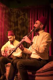مطعم أصيل يعيد إحياء أجواء القصور العثمانية القديمة والديوانية مع الفرقة الموسيقية الصوتية كل يوم إثنين