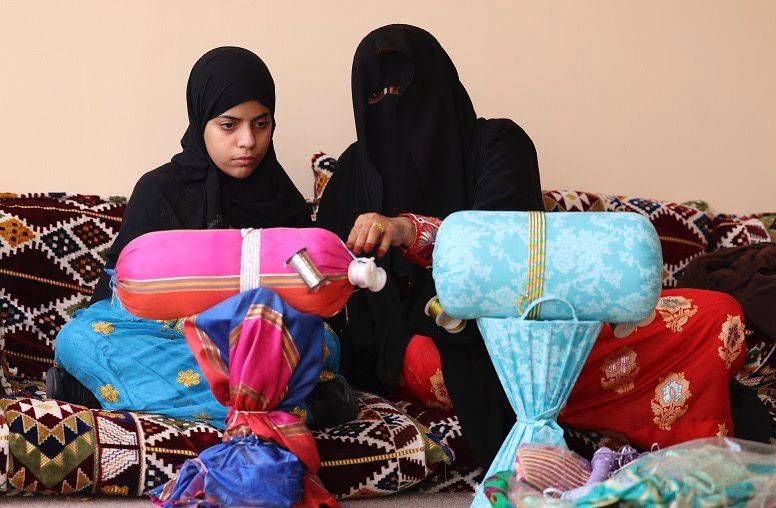 خليفة بن سيف بن محمد يتوج الفائزين بيرق الإمارات للمجاهيم والمحليات في مهرجان الظفرة 15