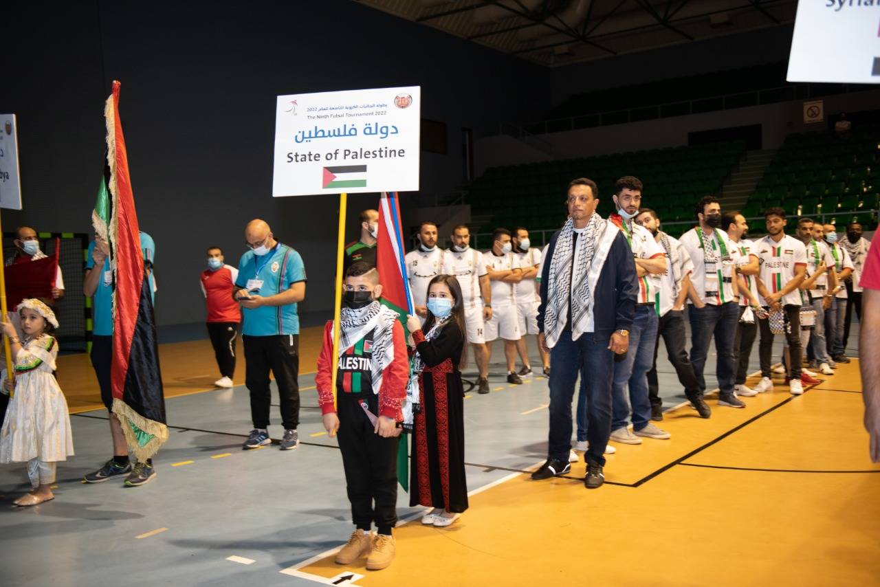 انطلاق بطولة الجاليه الكروية  ( نحبك يا عٌمان )