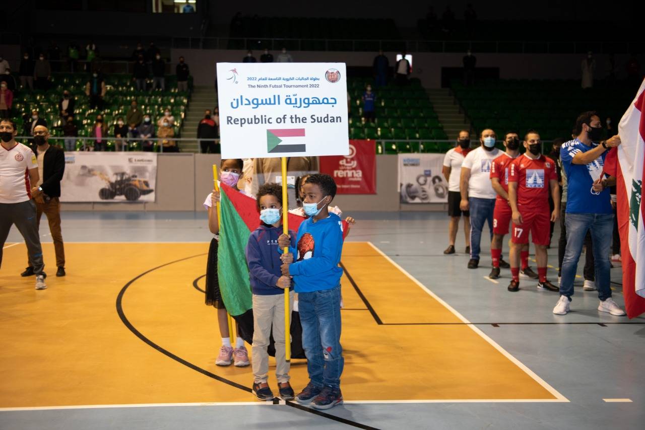 انطلاق بطولة الجاليه الكروية  ( نحبك يا عٌمان )