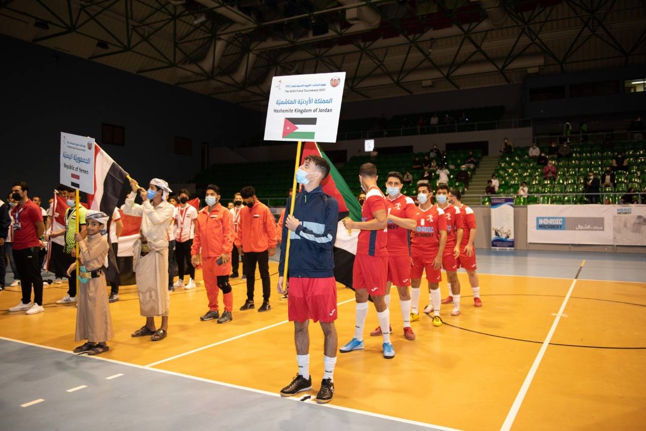 انطلاق بطولة الجاليه الكروية  ( نحبك يا عٌمان )