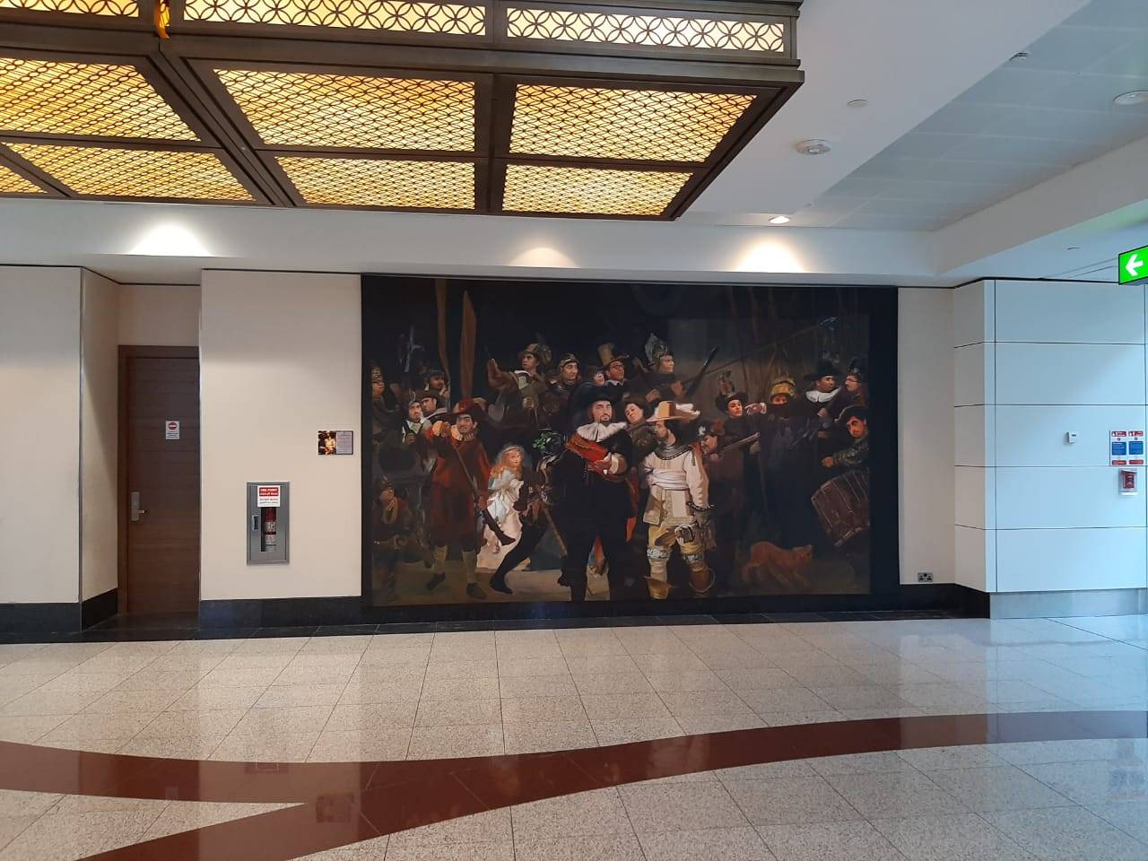  طلاب مواهب يعيدون إبداع لوحة أكزو نوبل لعرضها في مطارات دبي