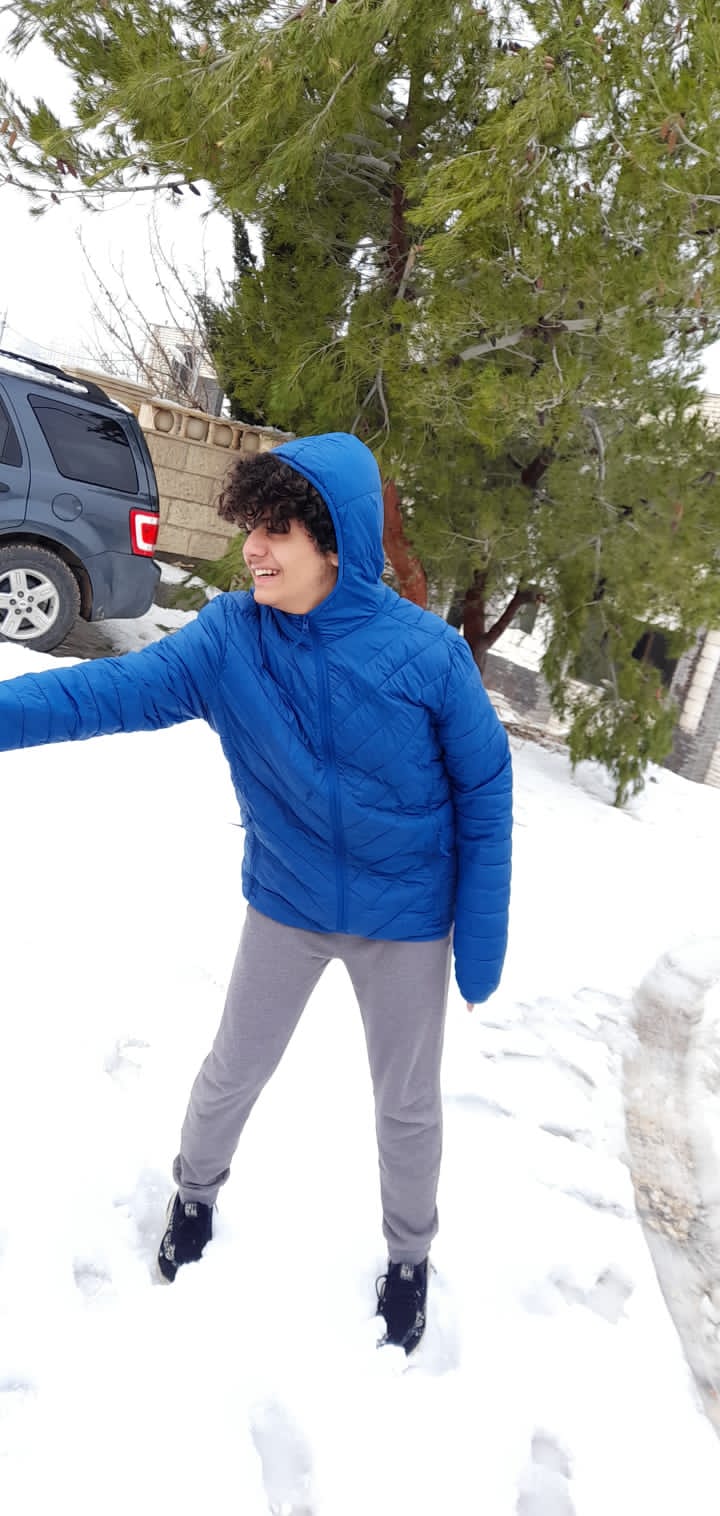 يسرى أبوعنيز  تكتب … الأردنيون يستقبلون الثلوج بالفرح