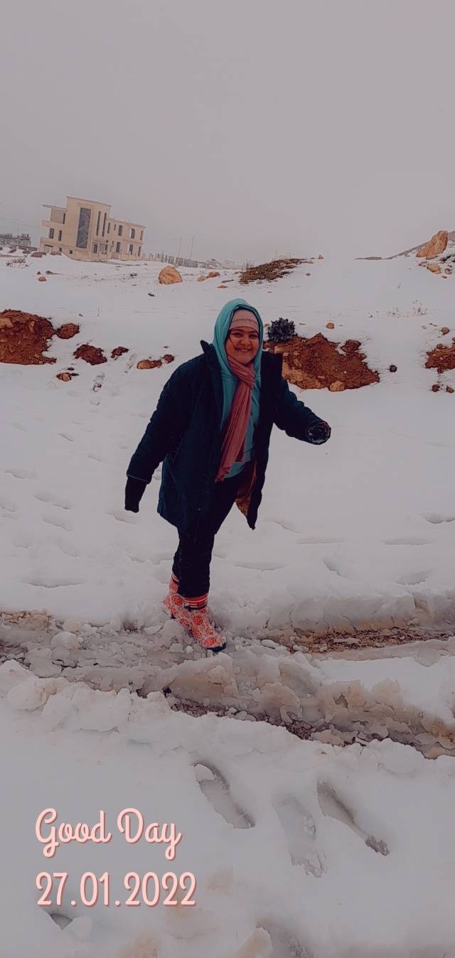 يسرى أبوعنيز  تكتب … الأردنيون يستقبلون الثلوج بالفرح