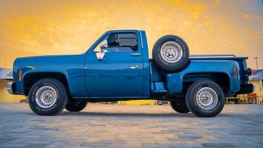 وجهة مميزة للسكان والسياح في أجمل شتاء في العالم  مهرجان الشيخ زايد مقصد استثنائي لمتابعي فعاليات السيارات الكلاسيكية