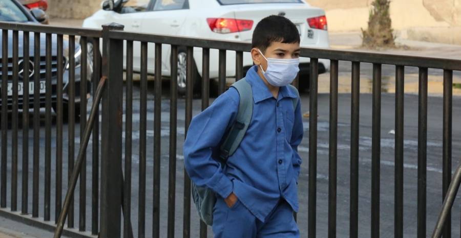 طلبة المدارس يعاودون التقدم لامتحاناتهم اليوم بعد إصابتهم بكورونا