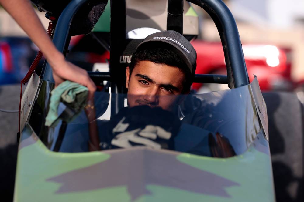 تواصل المنافسة على لقب تحدي ياس سوبر ستريت في جولته الثانية