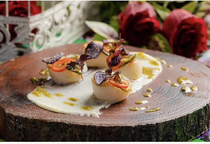 استمتع بأجواء هوتيل كارتاخينا الرئعة جداً في ليلة يوم الفالنتينفي دبي 