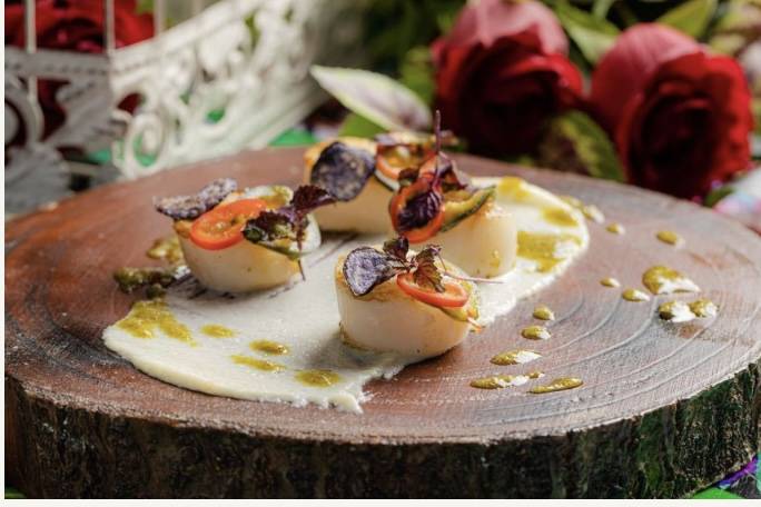 استمتع بأجواء هوتيل كارتاخينا الرئعة جداً في ليلة يوم الفالنتينفي دبي 