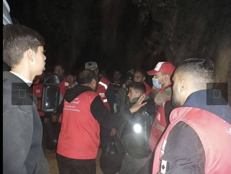 بعد عملية انقاذ استمرت 5 أيام.. إخراج الطفل ريان ونقله للمستشفى